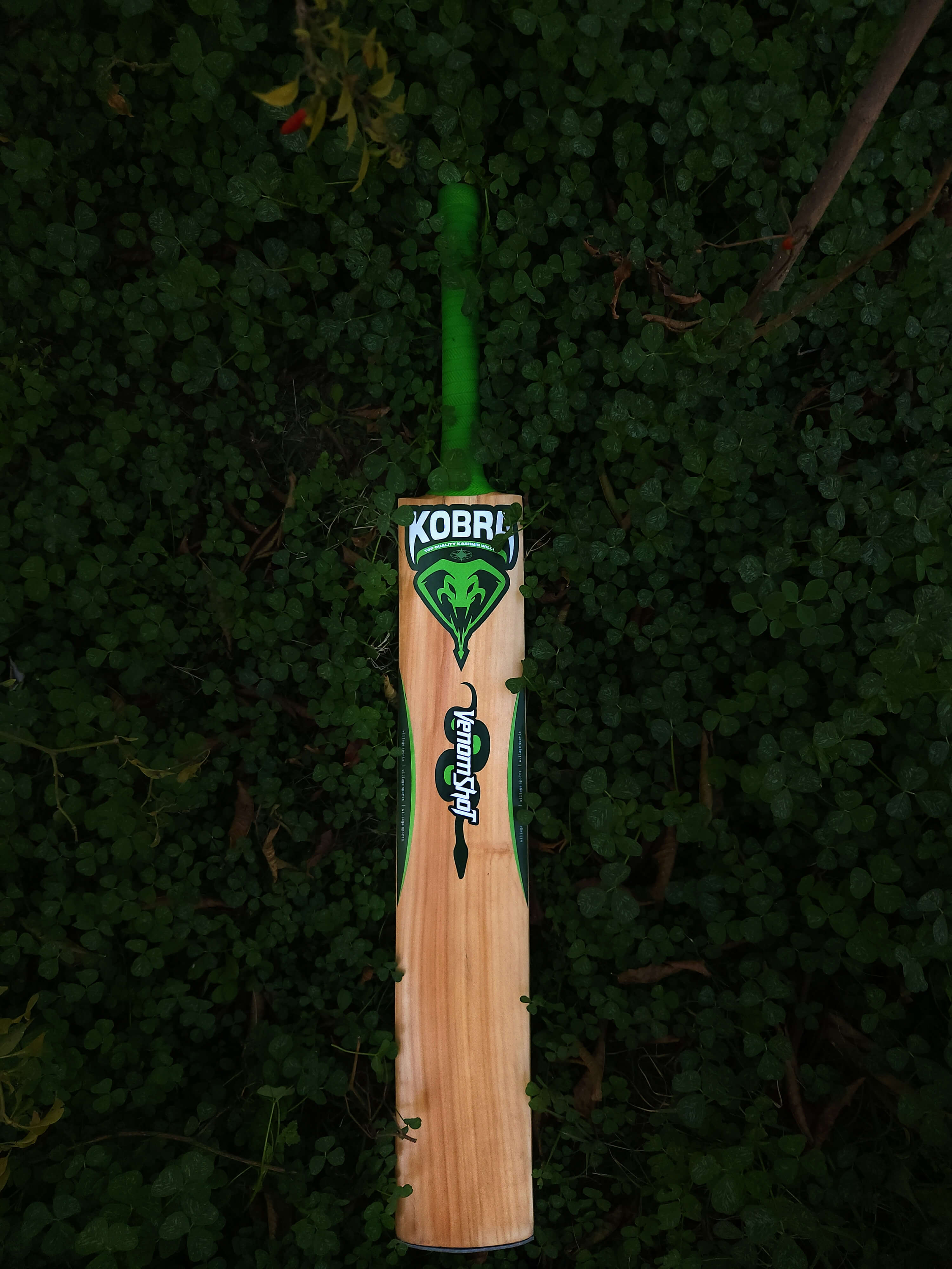 Willage Kobra Edition | Kashmir Willow | With Free Cover Bag